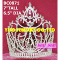 Klare Rhinestone voller Kronen und Tiaras